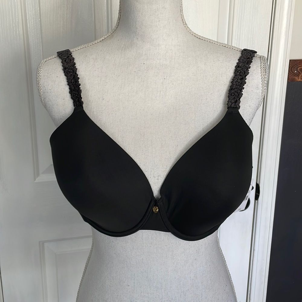 PURE LUXE SEAMLESS BRA Size 32G NWT